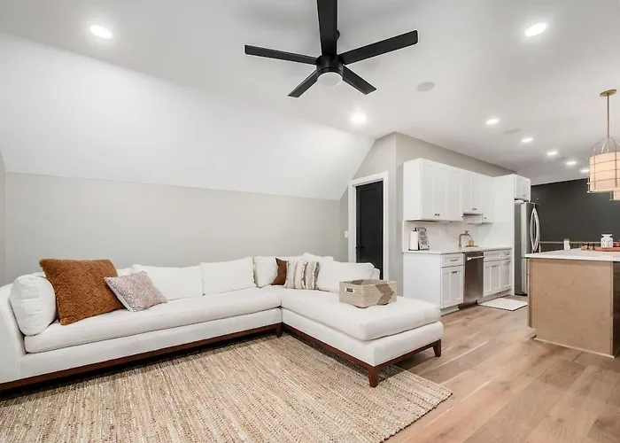 Just Listed D Town Vies, Osu Short North Сasa de vacaciones